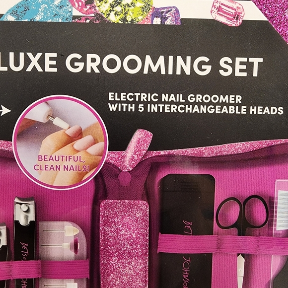 Betsey Johnson nail grooming 13 pc set case included - Picture 2 of 5